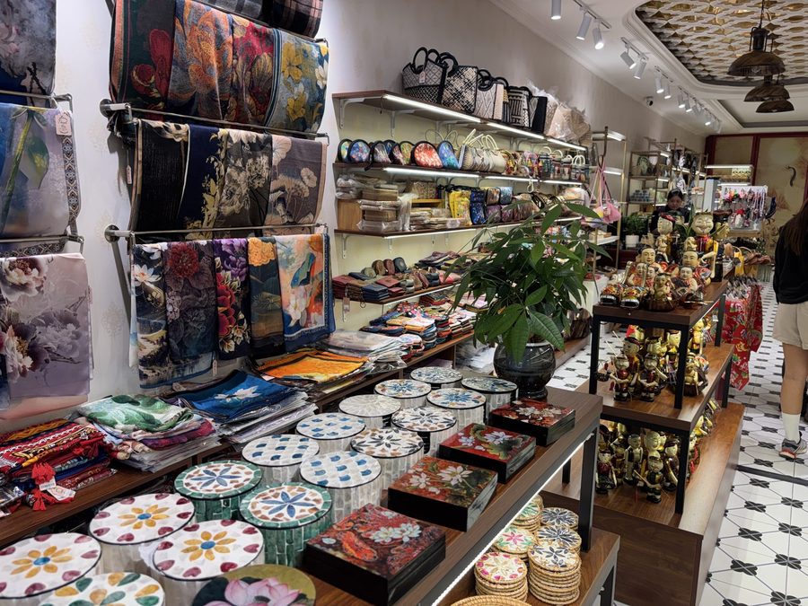 Thao Craftyの店内・商品(ハノイ)